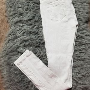 Hollister, Women Jean's,  size W 24 L 31.